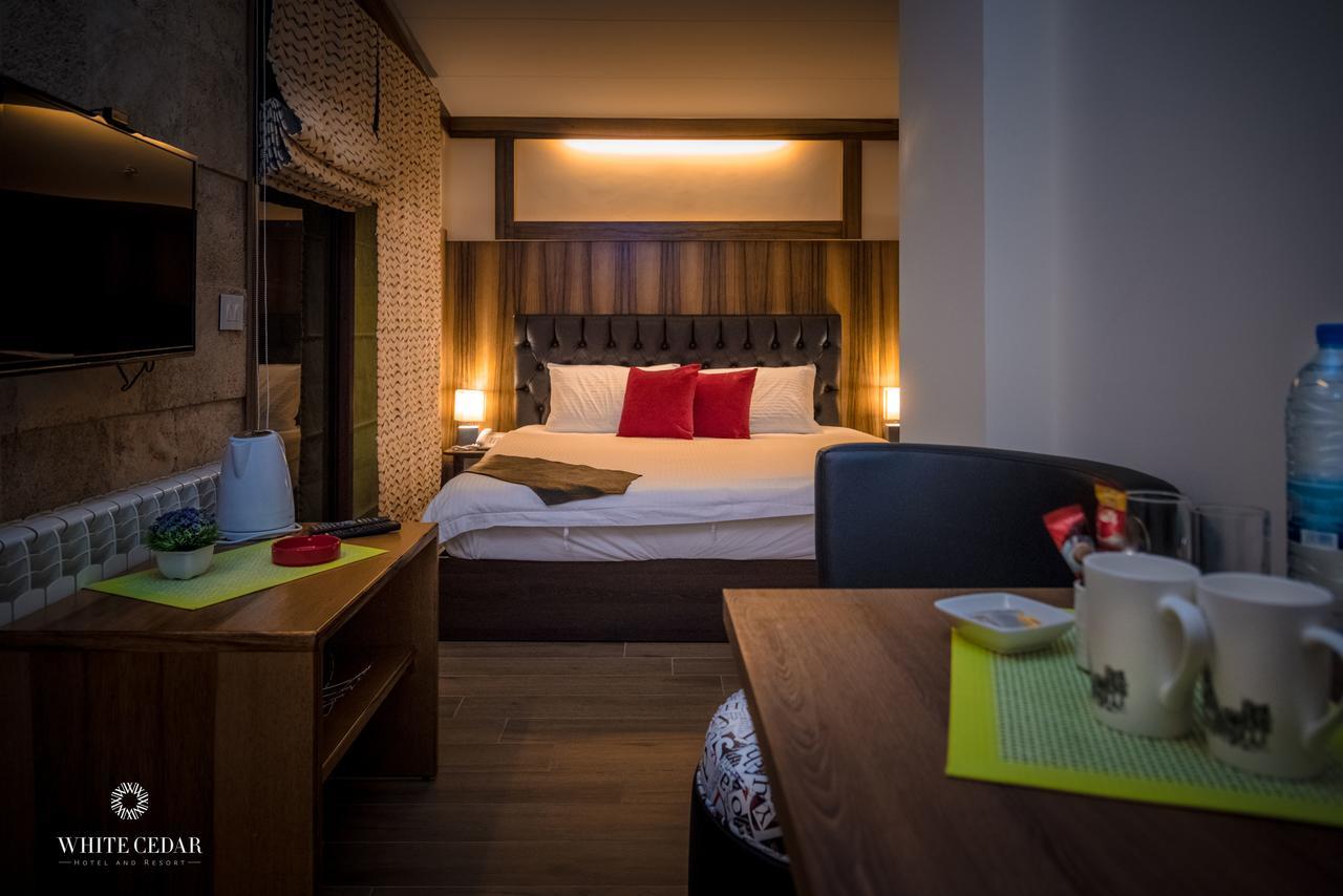 אל ארז White Cedar Hotel &Resort מראה חיצוני תמונה